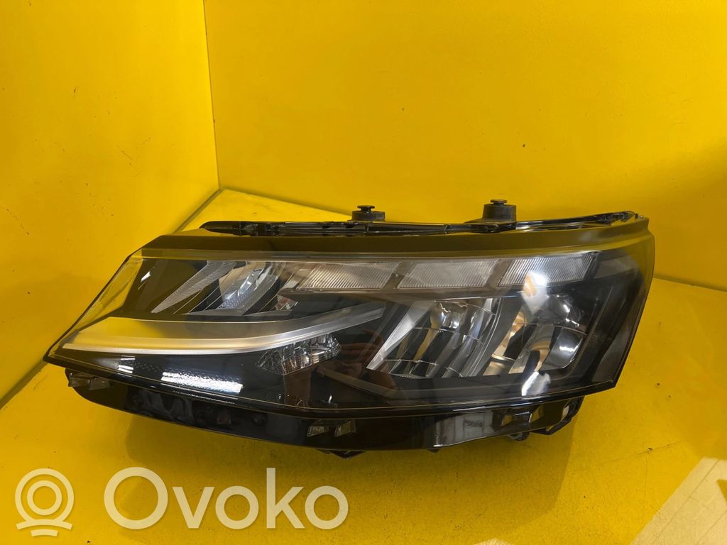 Volkswagen Transporter - Caravelle T7 Lampa przednia 