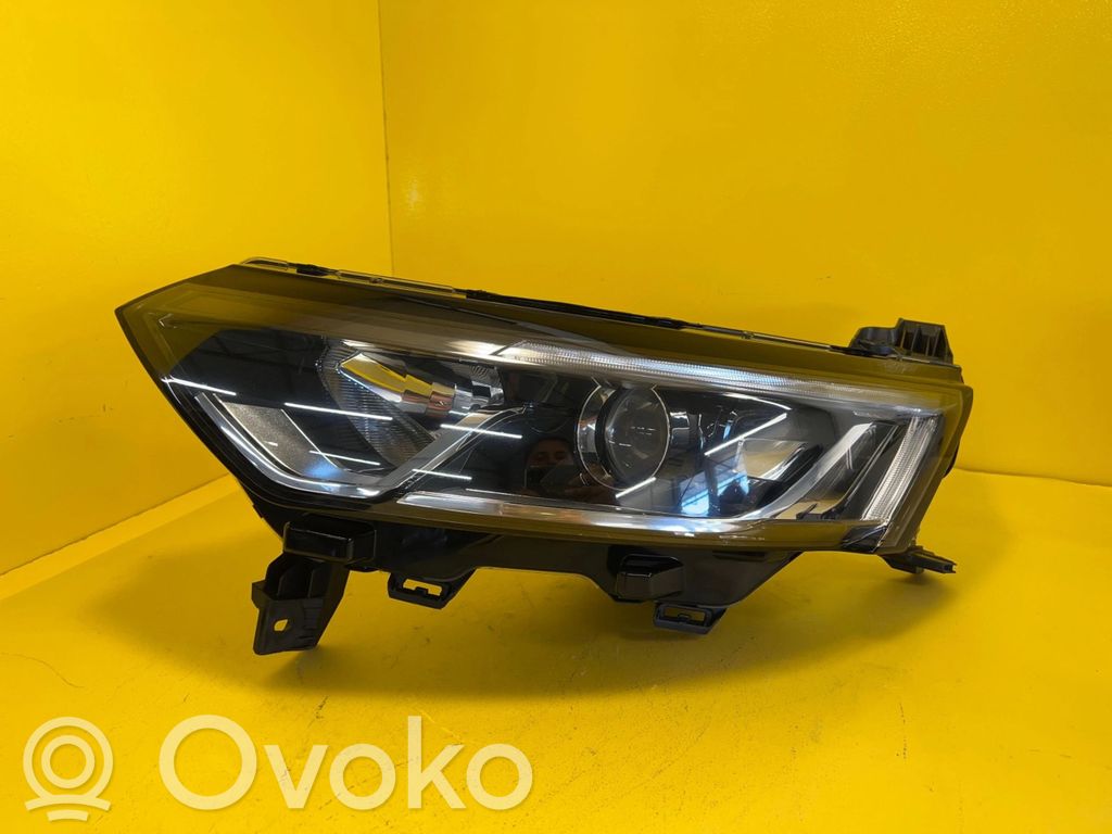 Renault Koleos II Lampa przednia 
