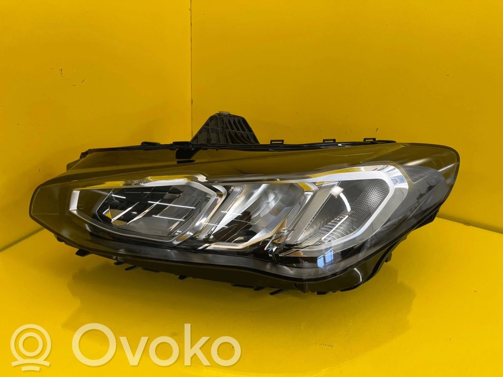 BMW 2 Active Tourer U06 Headlight/headlamp 