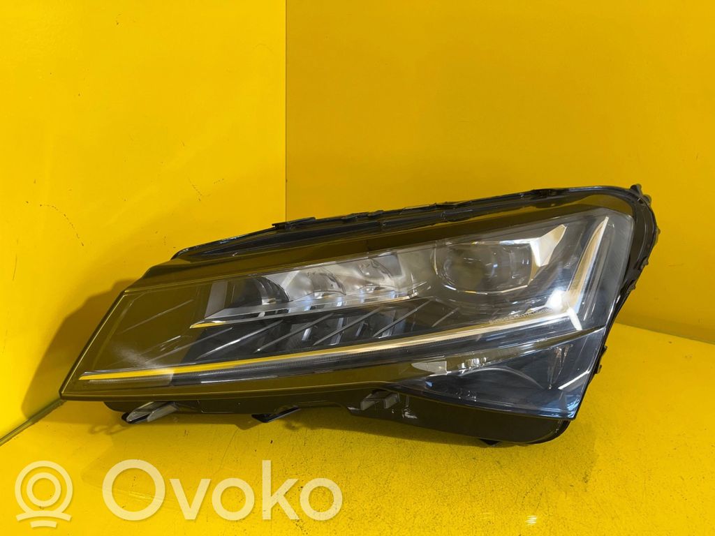 Skoda Superb B8 (3V) Far 