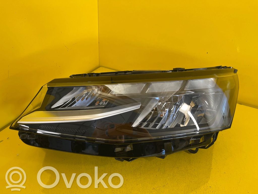 Volkswagen Transporter - Caravelle T7 Lampa przednia 