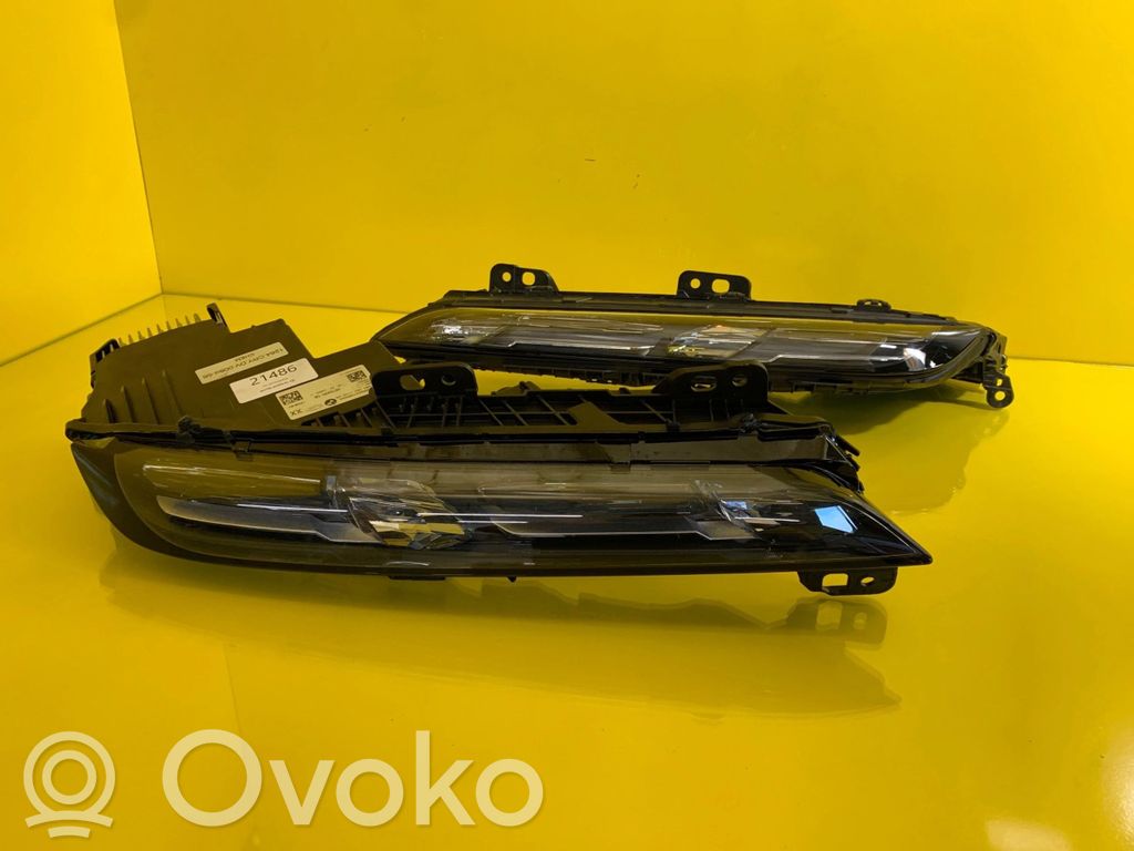BMW 7 G70 Faro/fanale 