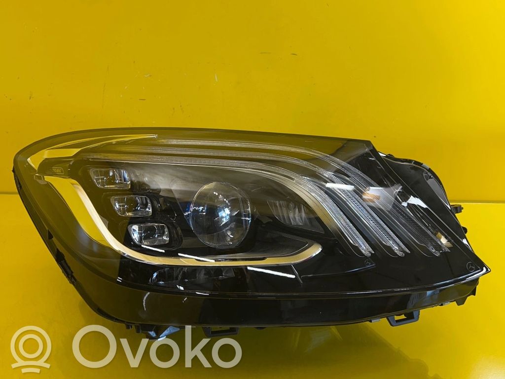 Mercedes-Benz S W222 Lampa przednia 