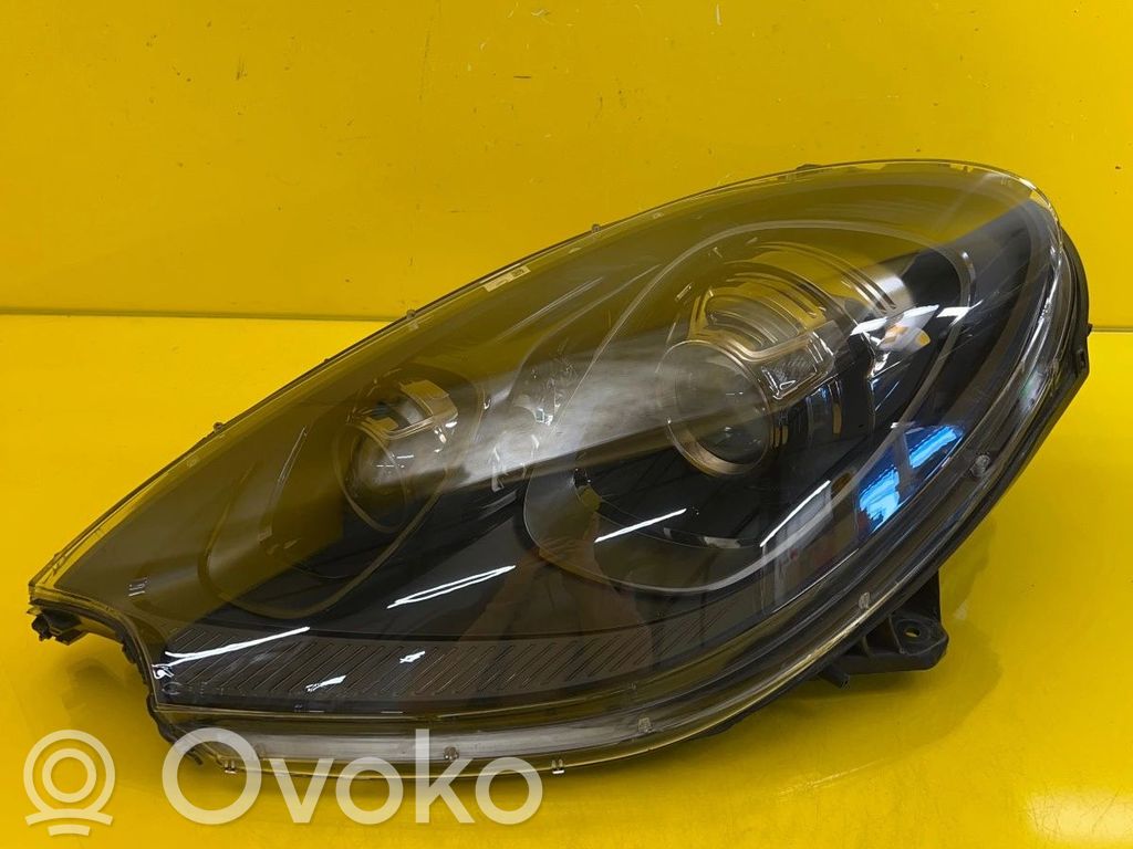 Porsche Macan (95B) Lampa przednia 