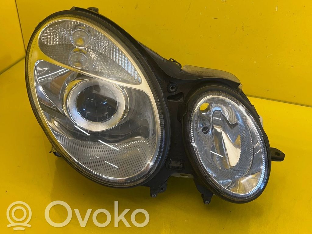 Mercedes-Benz E W211 Lampa przednia 