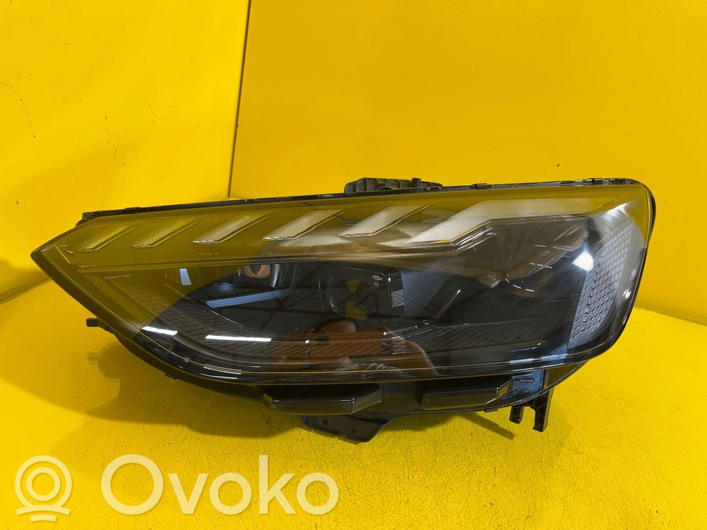 Audi RS4 B9 Priekšējais lukturis 