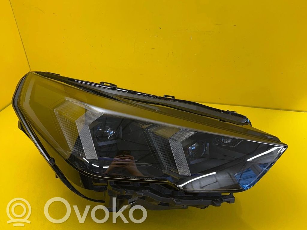 BMW X2 U10 Lampa przednia 