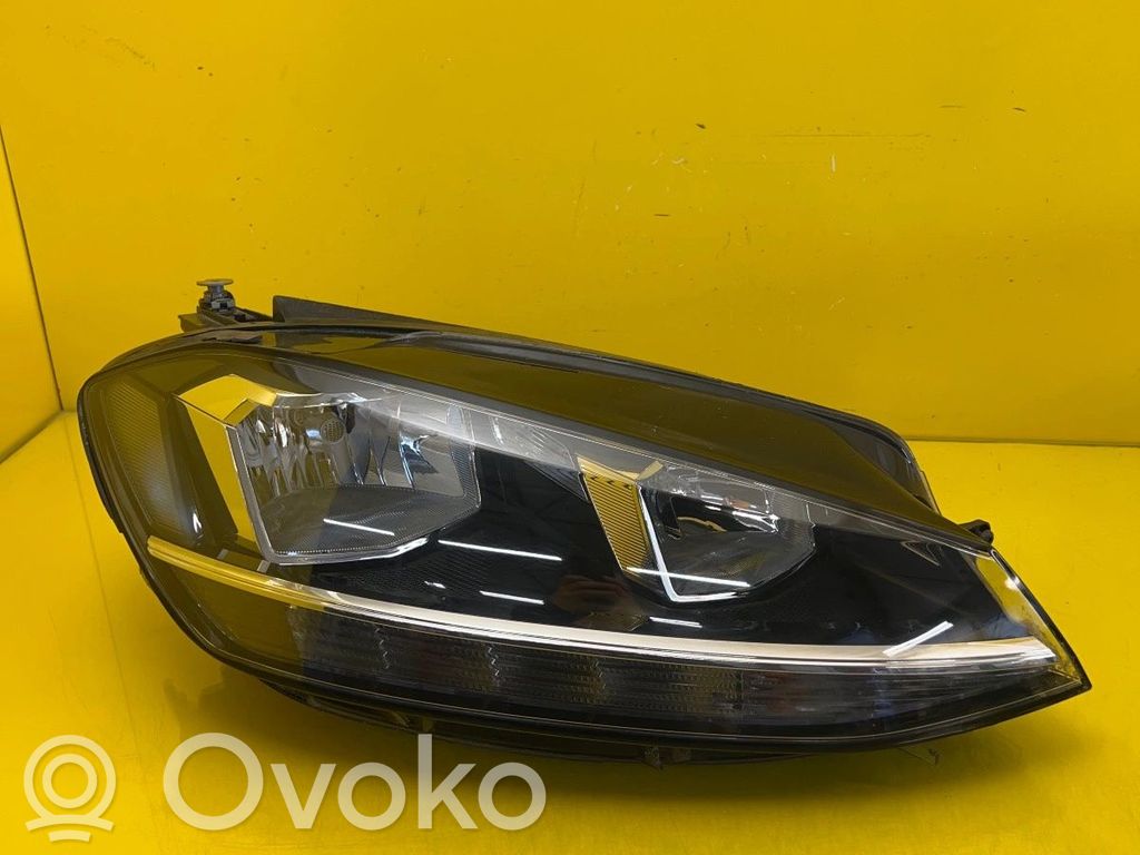 Volkswagen Golf VII Headlight/headlamp 