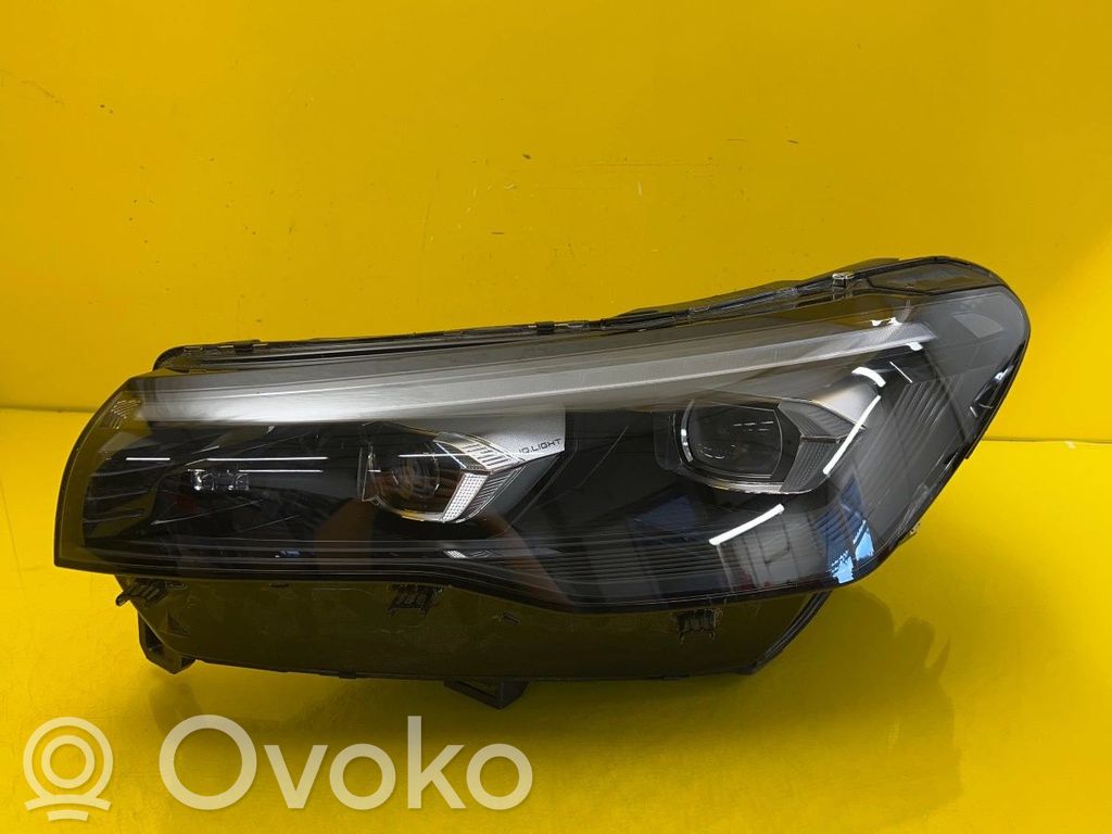 Volkswagen Tiguan Lampa przednia 