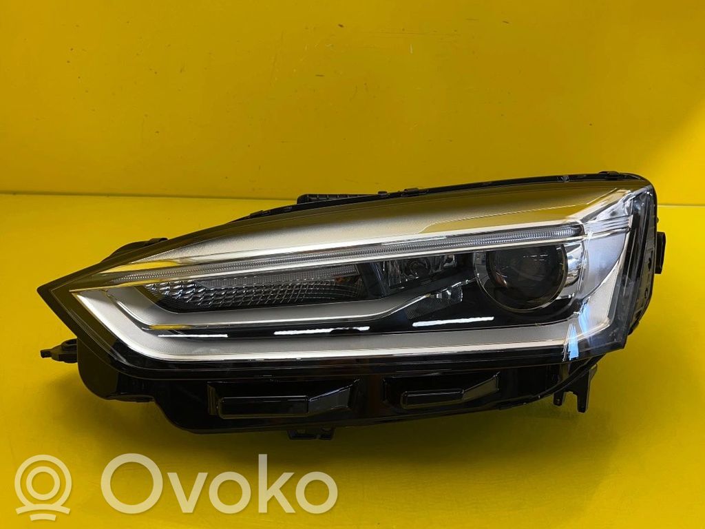 Audi A5 Headlight/headlamp 