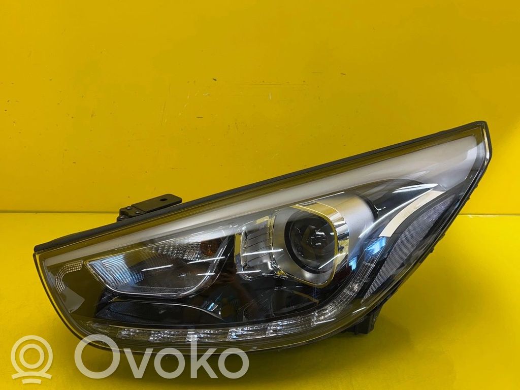 Hyundai ix35 Headlight/headlamp 
