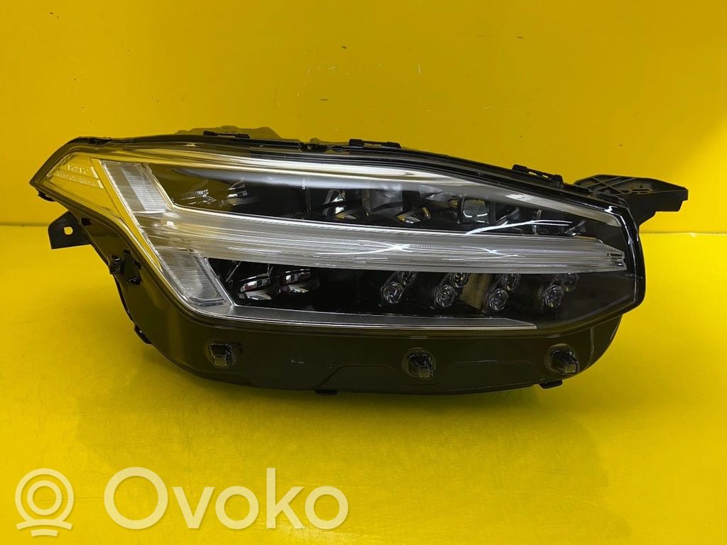 Volvo XC90 Phare frontale 