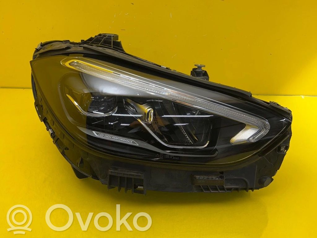 Mercedes-Benz C W206 Lampa przednia 