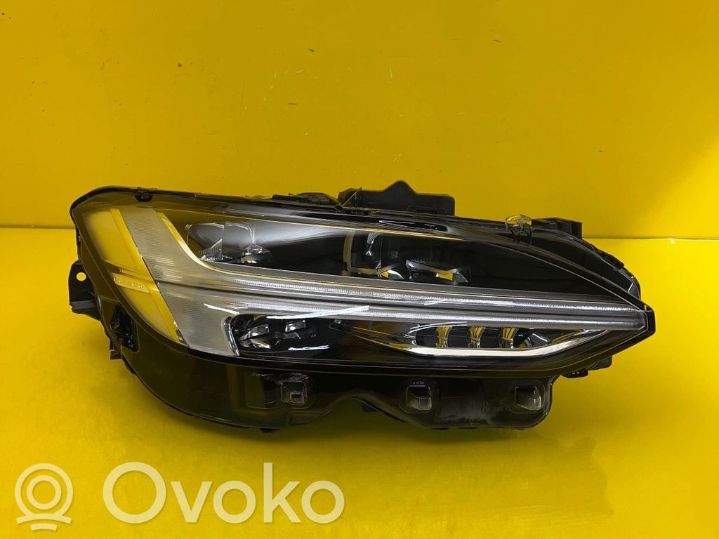 Volvo S90, V90 Scheinwerfer 