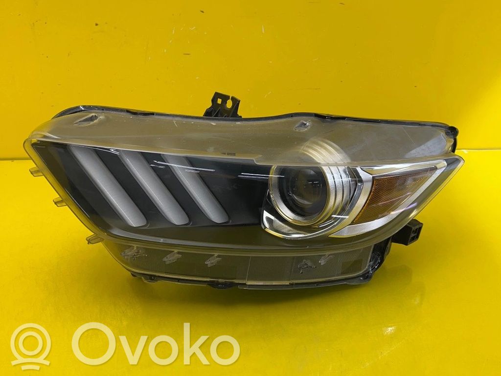Ford Mustang VI Lampa przednia 