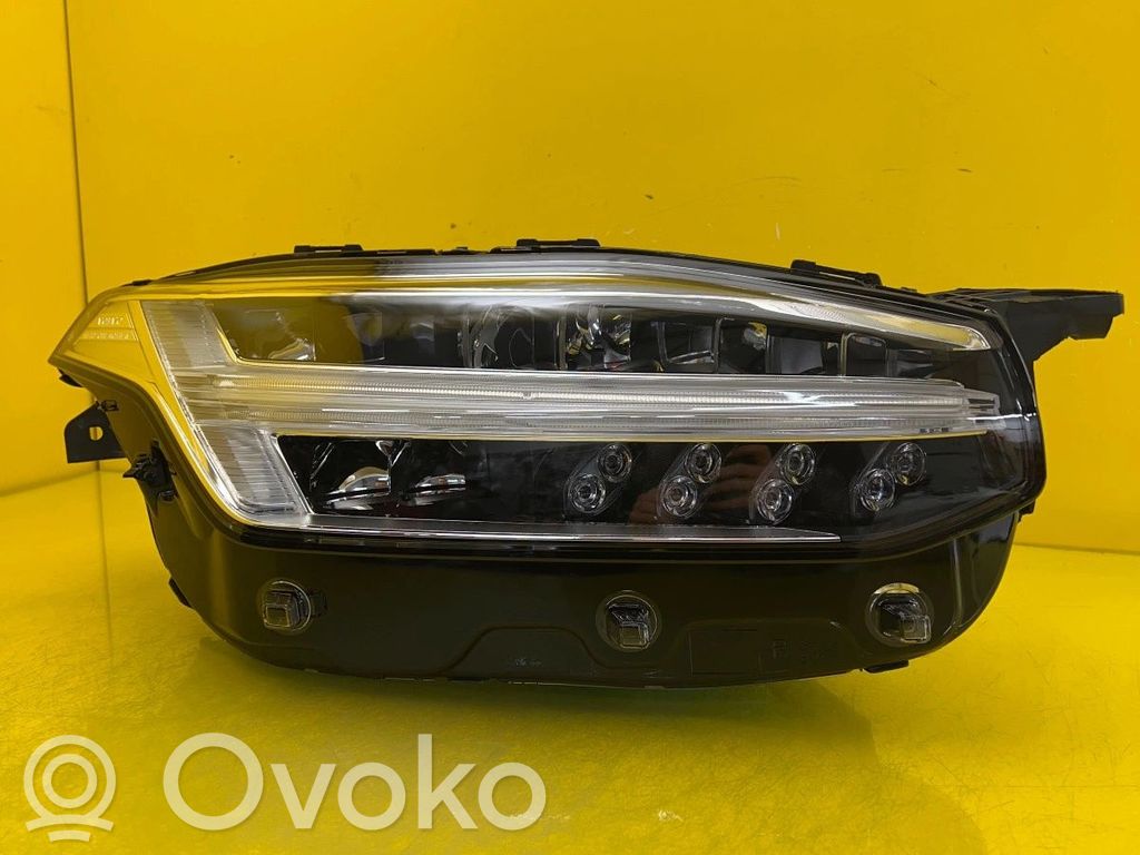 Volvo XC90 Scheinwerfer 