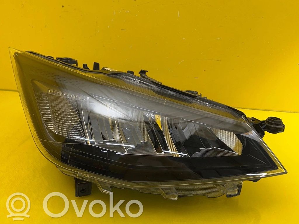 Seat Ibiza V (KJ) Scheinwerfer 
