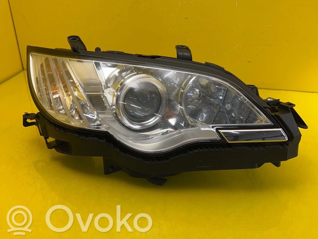 Subaru Legacy Lampa przednia 