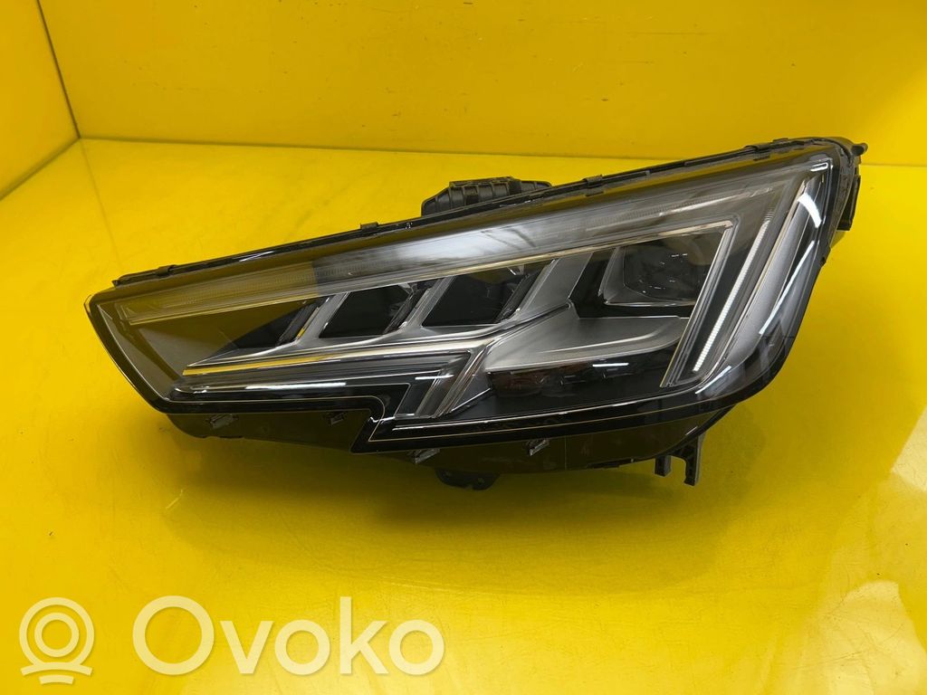 Audi A4 S4 B9 Lampa przednia 