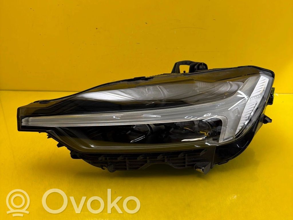 Volvo XC60 Phare frontale 