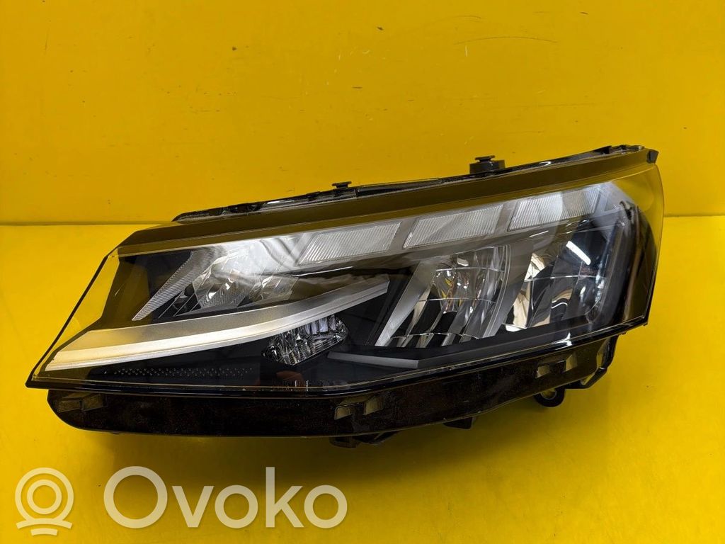 Volkswagen Transporter - Caravelle T7 Lampa przednia 