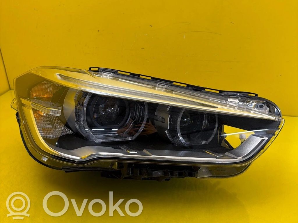 BMW X1 F48 F49 Lampa przednia 