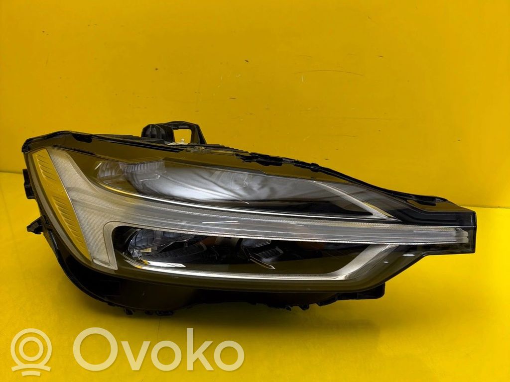 Volvo XC60 Headlight/headlamp 