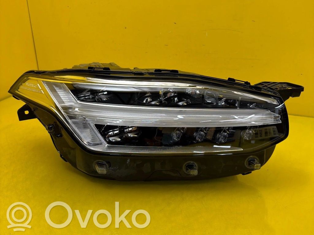 Volvo S90, V90 Phare frontale 
