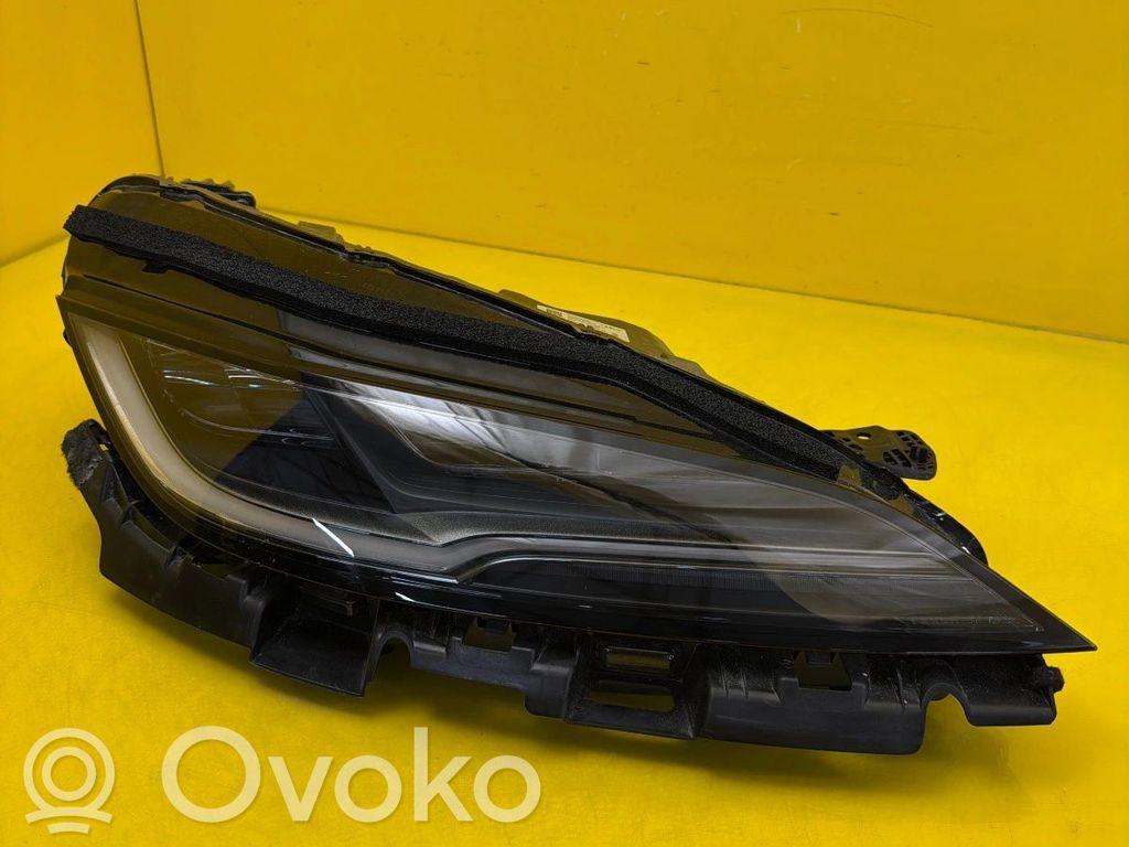 Tesla Model 3 Scheinwerfer 