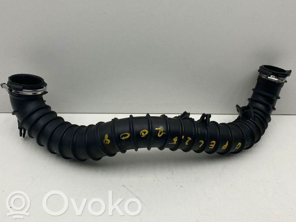 Opel Movano A Välijäähdyttimen letku 