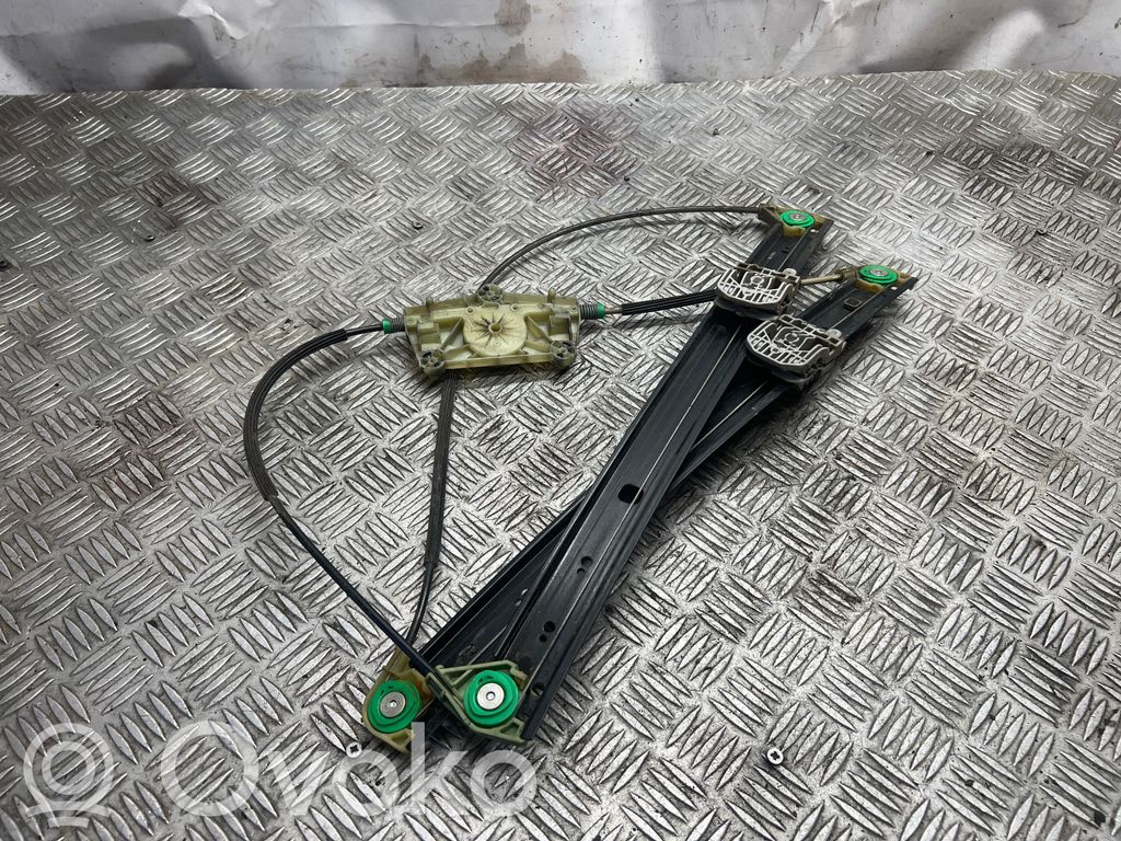 Audi Q7 4L Mechanizm podnoszenia szyby przedniej bez silnika 