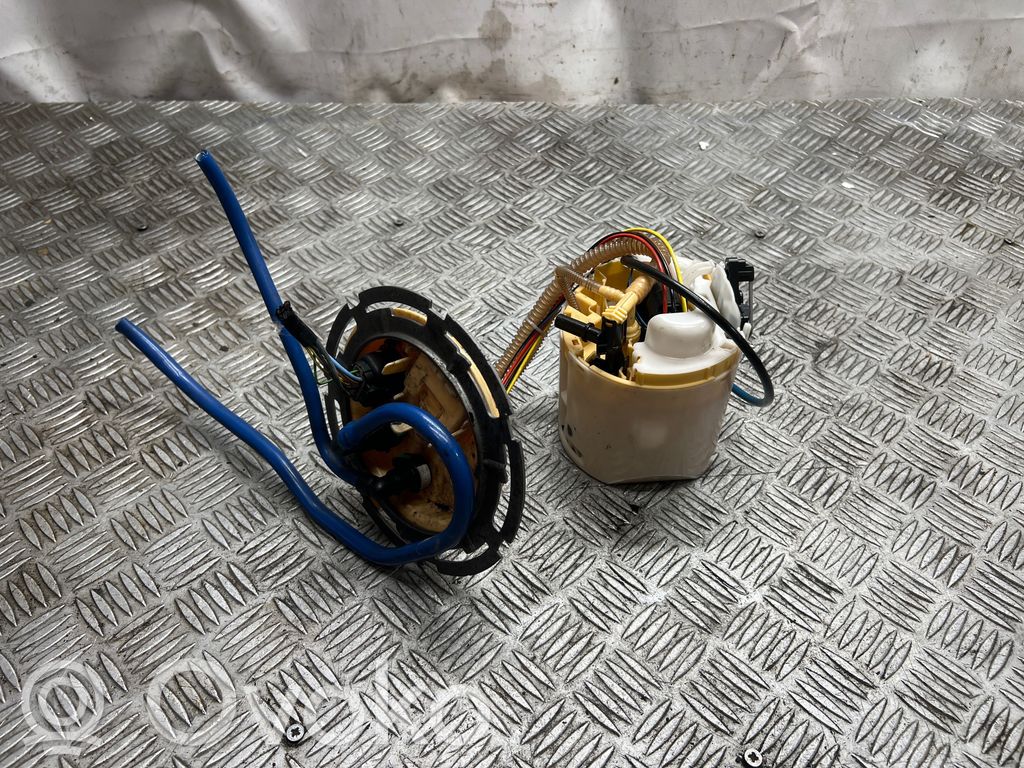 BMW 7 G11 G12 Pompa carburante immersa 