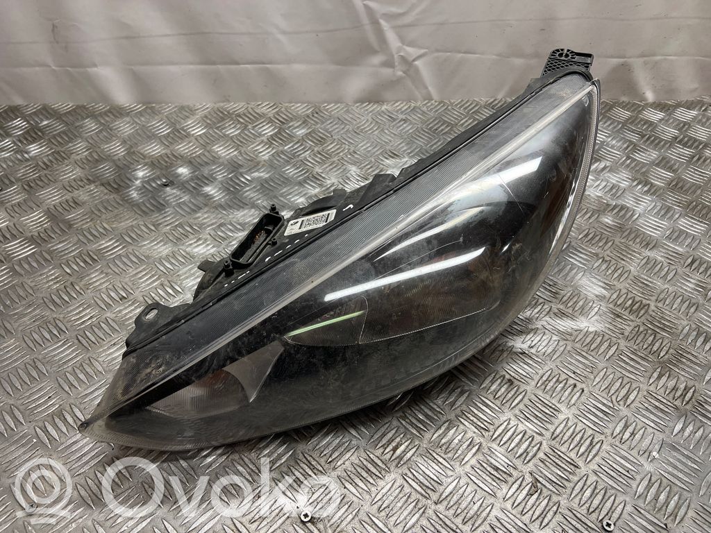 Ford Focus Faro/fanale 