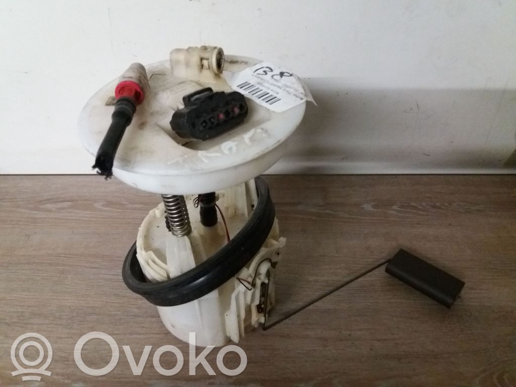 Ford Transit Polttoainesäiliön pumppu 
