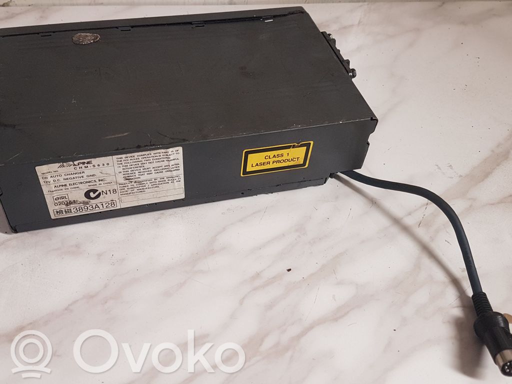 BMW 5 E39 CD/DVD changer 
