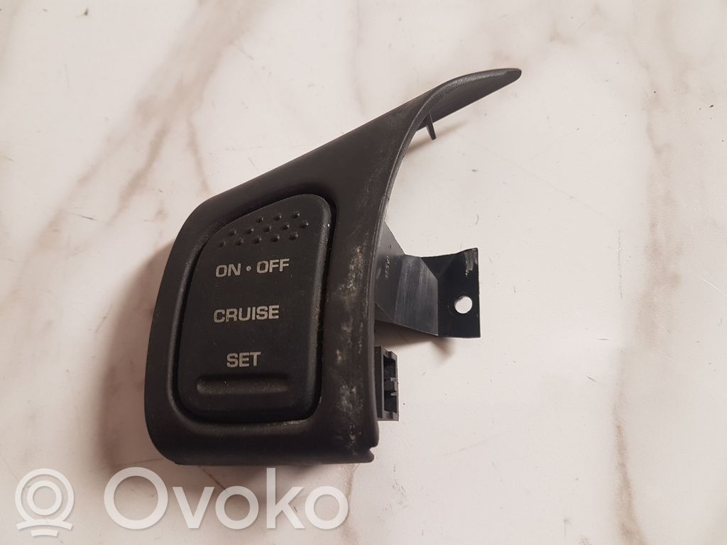 Jeep Grand Cherokee (WJ) Steering wheel buttons/switches 