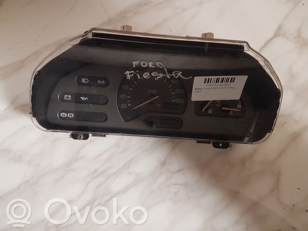 Ford Fiesta Geschwindigkeitsmesser Cockpit 