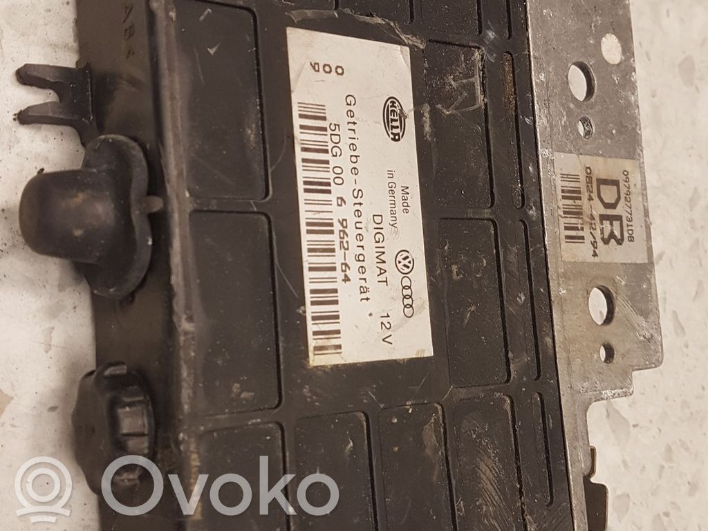 Audi 80 90 S2 B4 Engine control unit/module 
