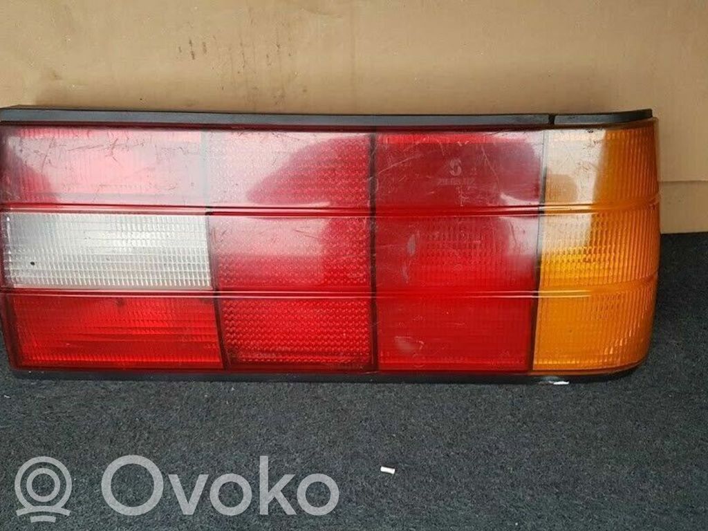 Rear/tail lights   1386088