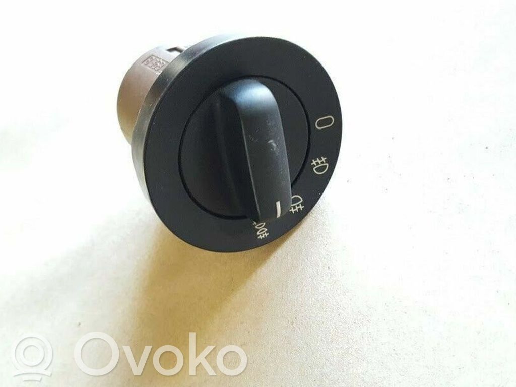 Valokatkaisija   8363684