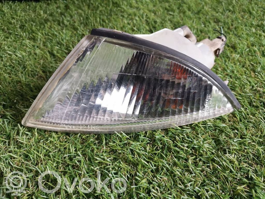 Mitsubishi Carisma Frontblinker 