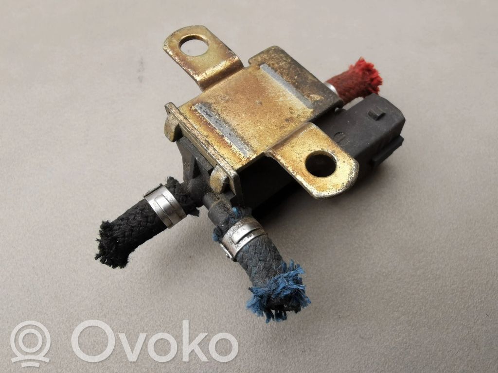 Audi A6 S6 C4 4A Zawór podciśnienia / Elektrozawór turbiny 