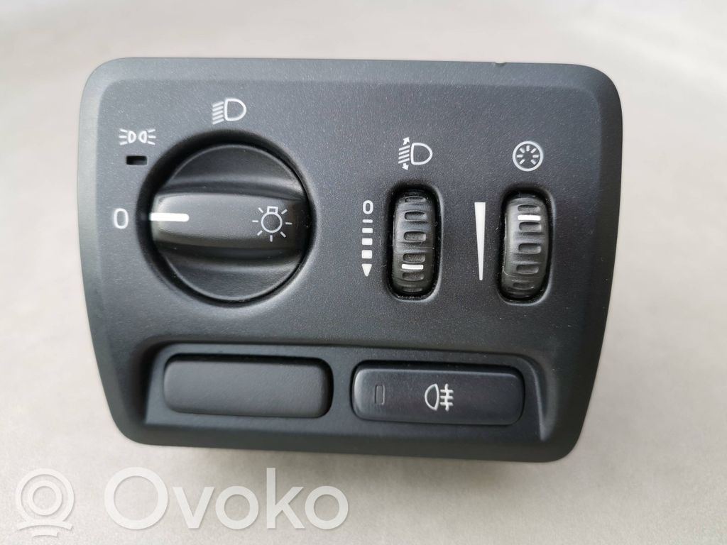 Volvo V70 Light switch 