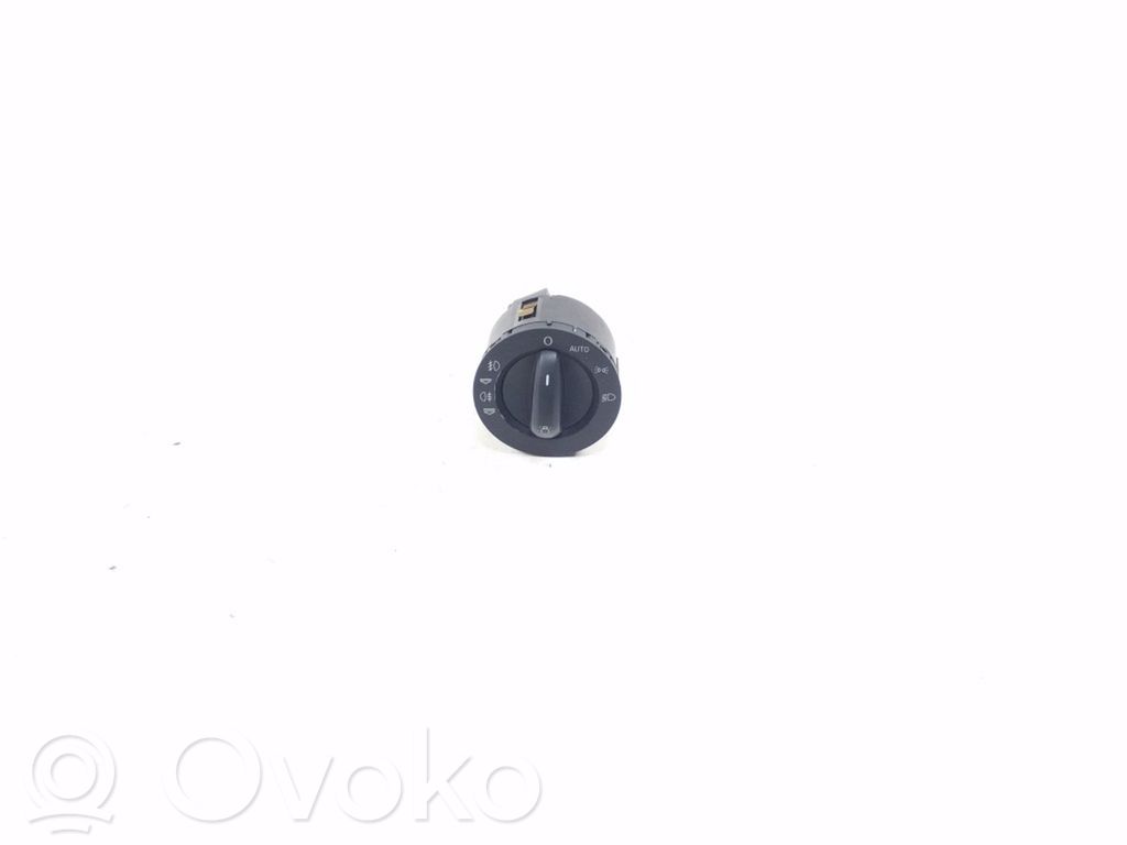 Light switch