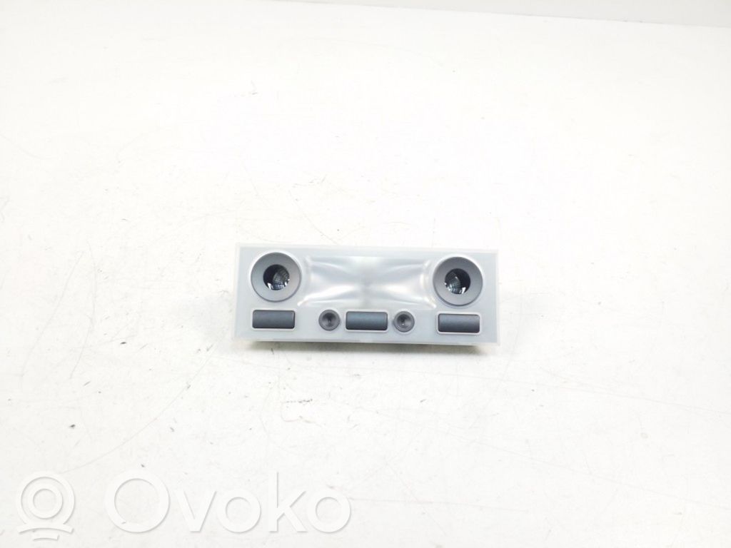 BMW 7 E65 E66 Etuistuimen valo 