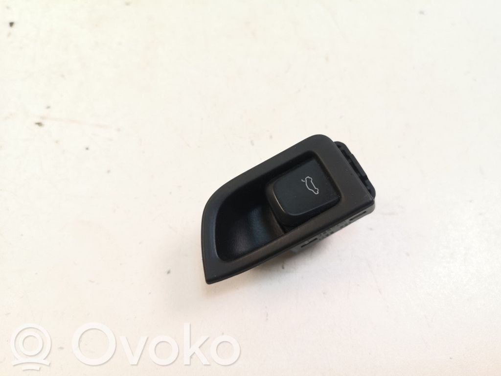 Audi A5 8T 8F Interruptor de apertura del maletero/compartimento de carga 