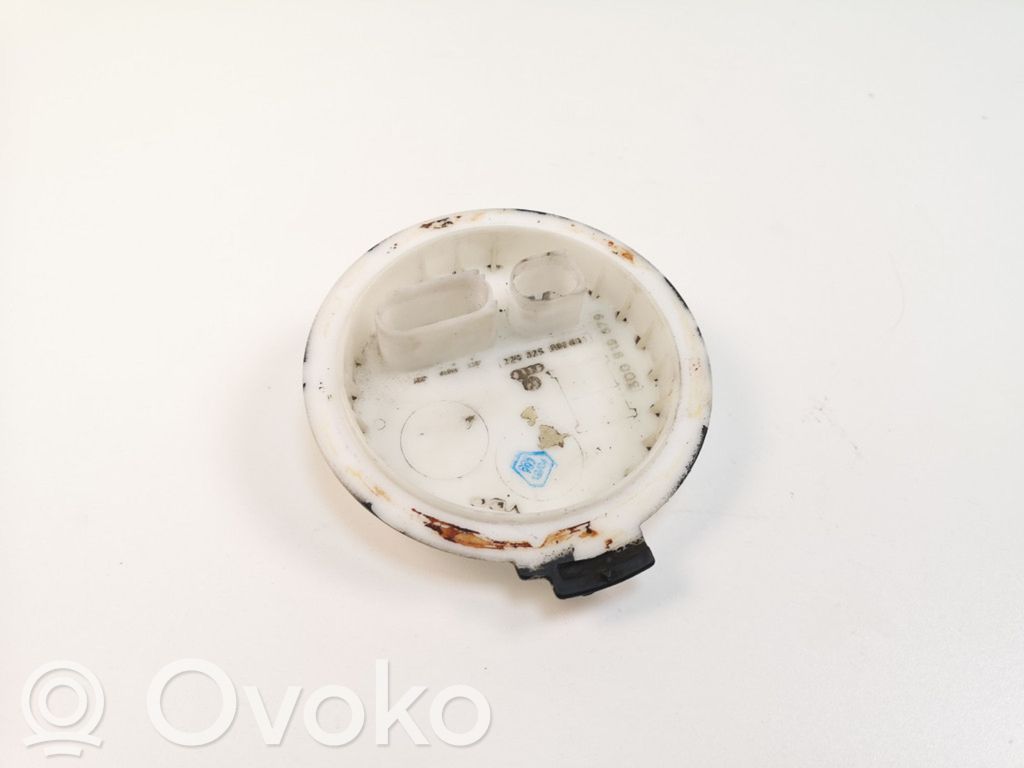 Audi A8 S8 D3 4E Fuel tank cap 