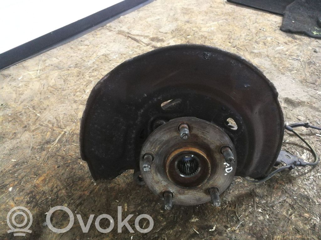 Front wheel hub