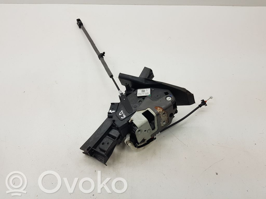 Ford Focus Aizmugurē slēdzene 