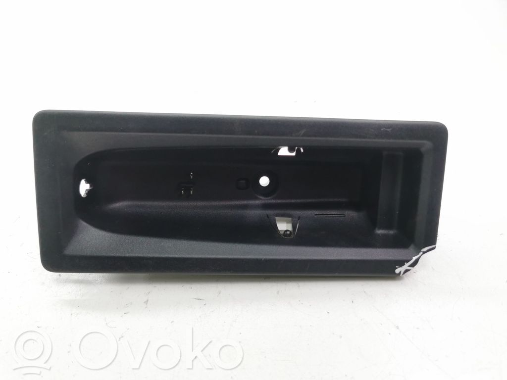 Peugeot 5008 Kita salono detalė 